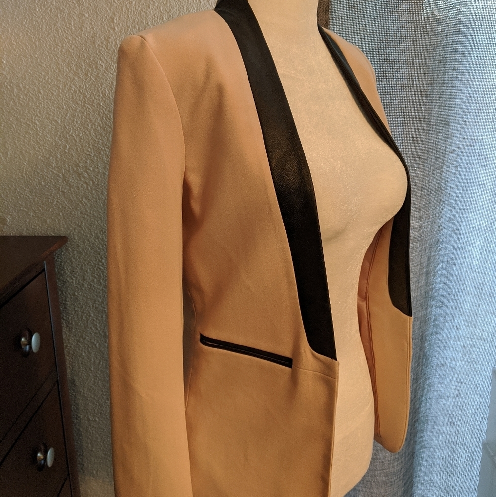 Dusty pink, leather trimmed blazer